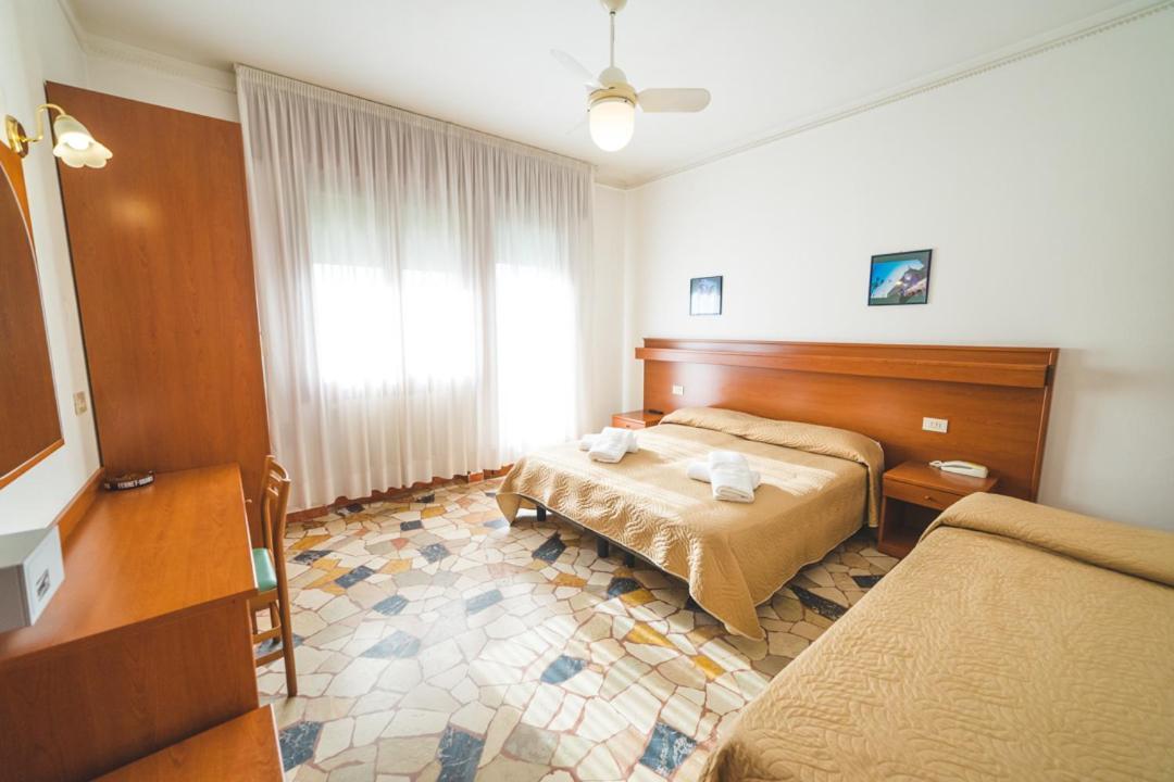 Hotel Grand Prix Sottomarina Ngoại thất bức ảnh