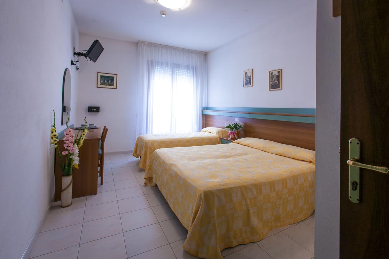 Hotel Grand Prix Sottomarina Ngoại thất bức ảnh