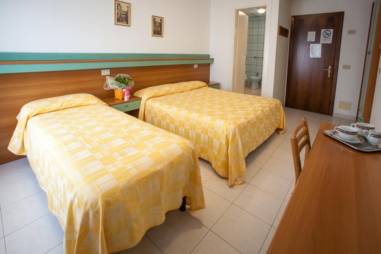 Hotel Grand Prix Sottomarina Ngoại thất bức ảnh